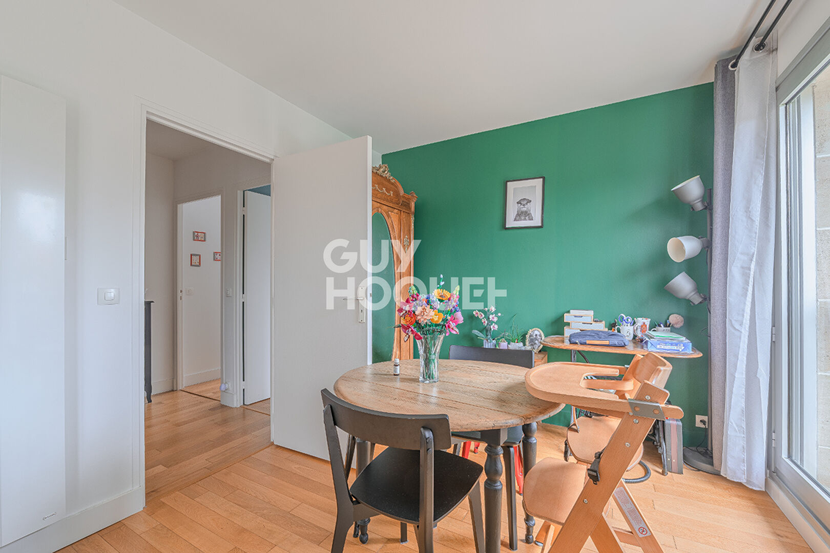 Lumineux 78 m² avec balcons et stationnements ? Bois Saint-Denis