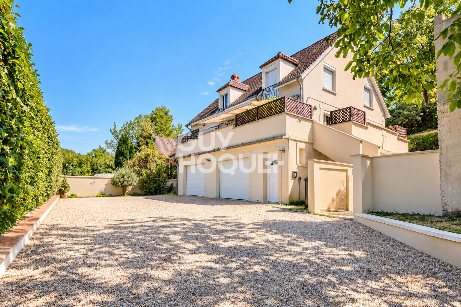 Maison coup de coeur de 240 m² avec piscine, appartement indépendant et double box à Mouy — photo 1