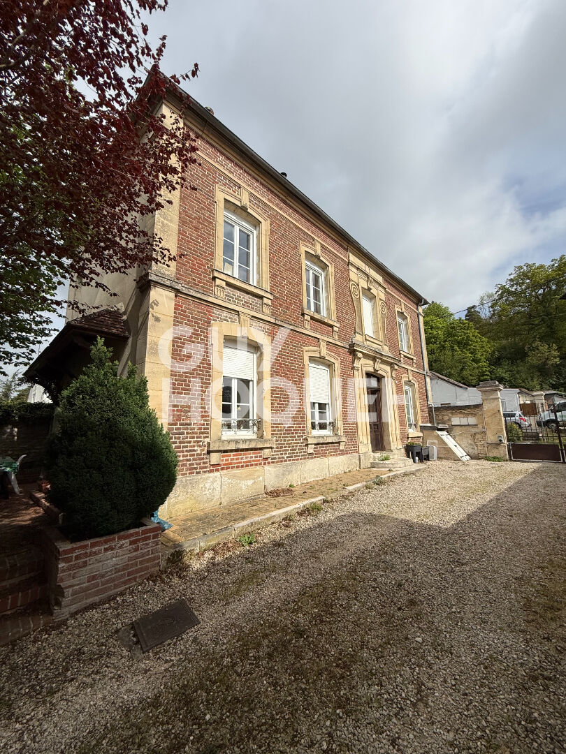 Exclusivité GUY HOQUET: Appartement 2 pièces (40 m²) à vendre à BURY