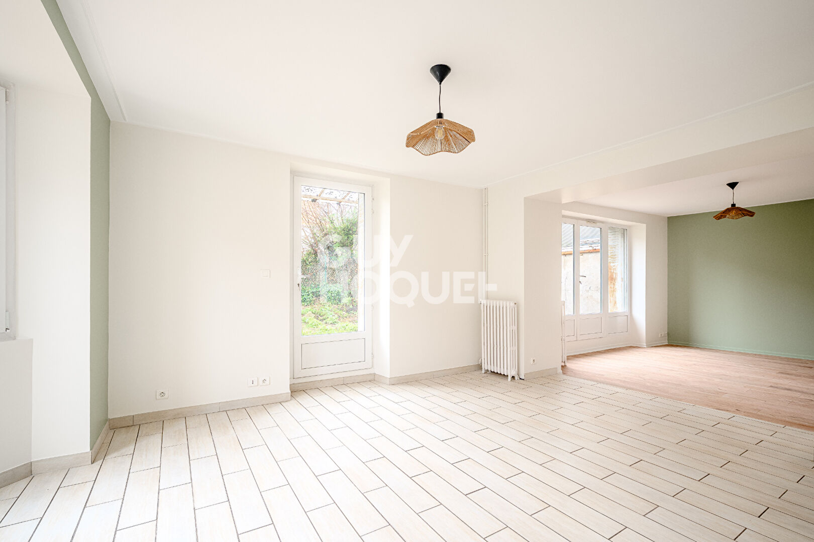 Maison de charme en plein coeur de Coye-la-Forêt avec jardin, terrasse et garage