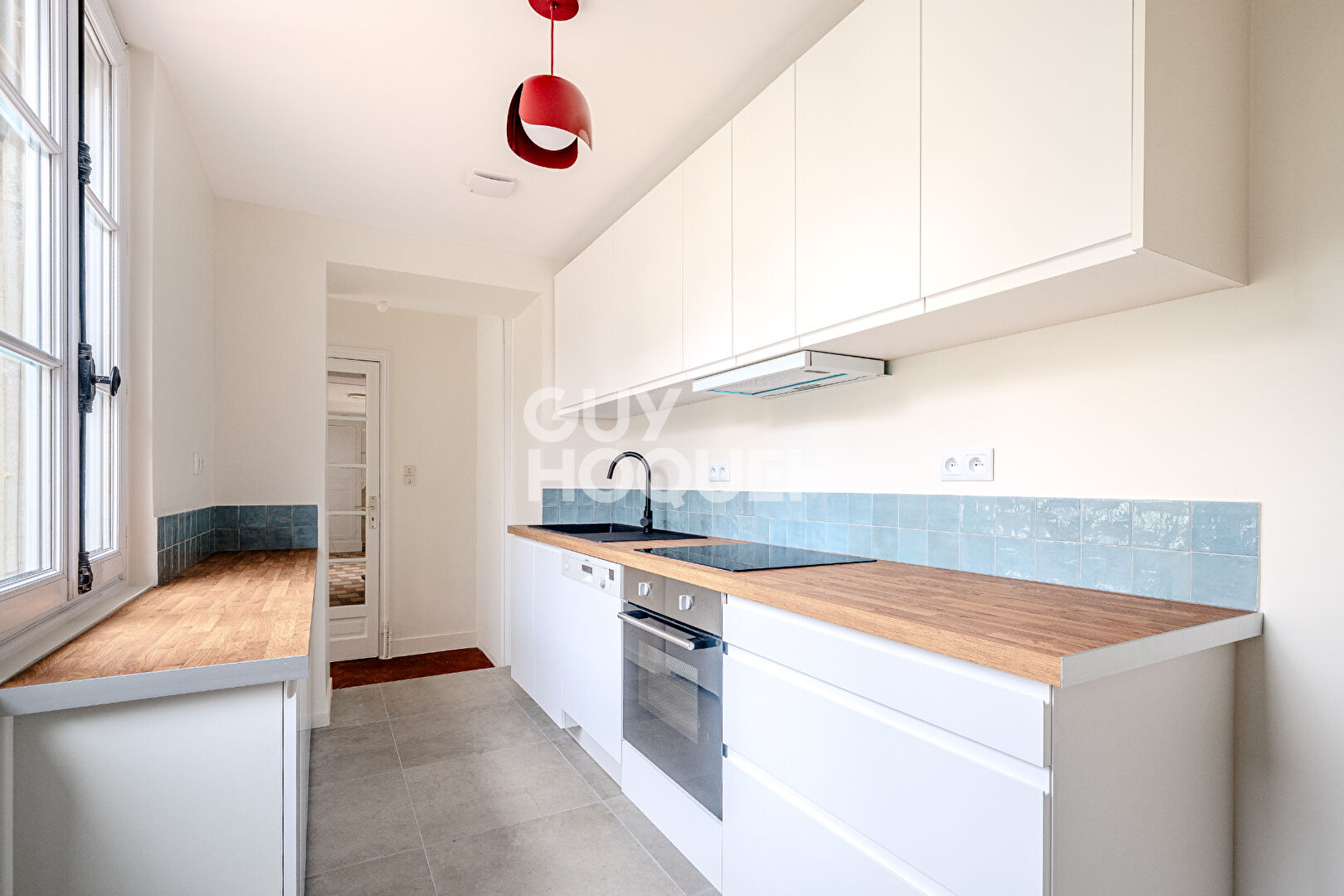 Maison de charme en plein coeur de Coye-la-Forêt avec jardin, terrasse et garage