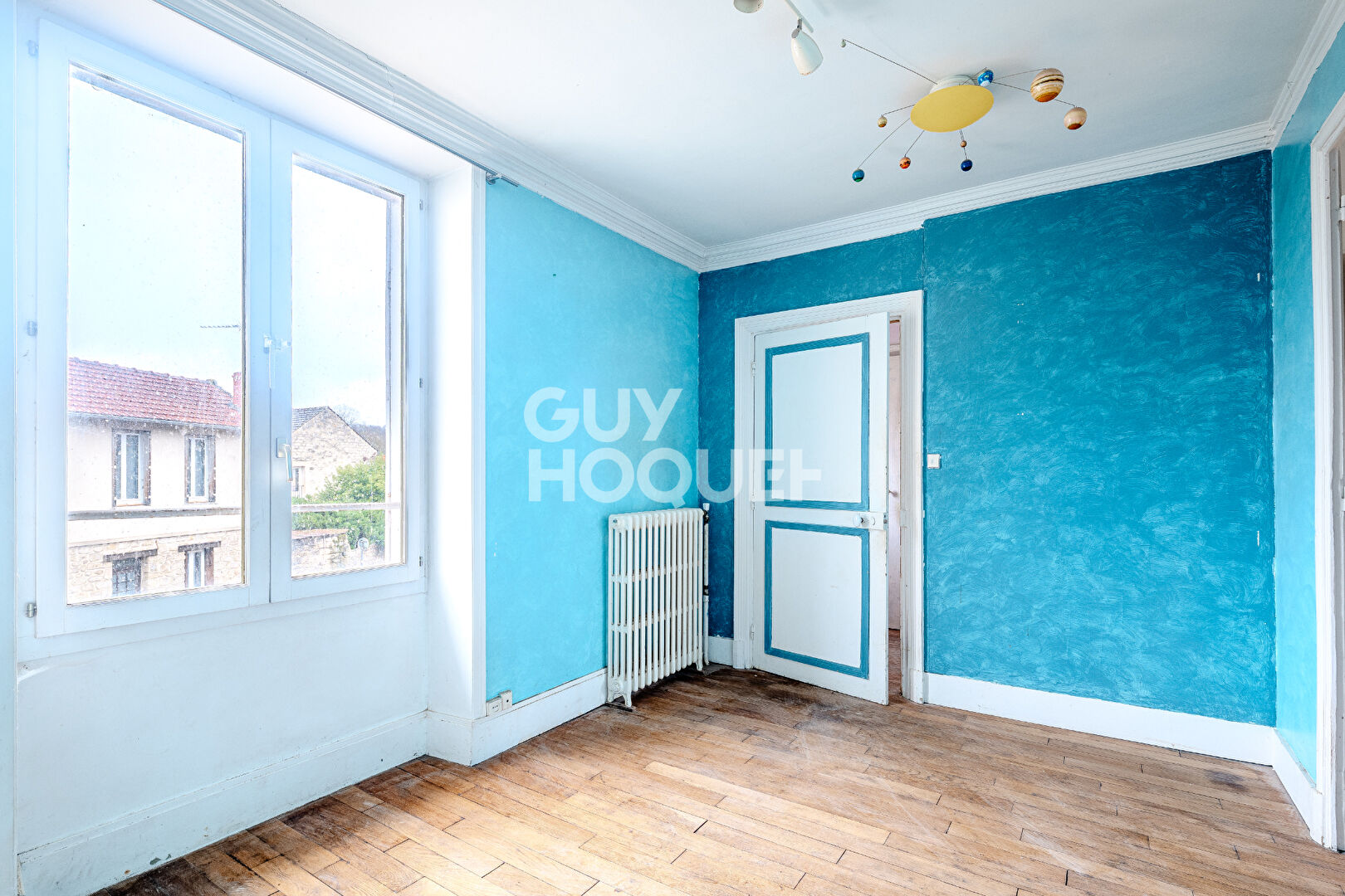 Maison de charme en plein coeur de Coye-la-Forêt avec jardin, terrasse et garage