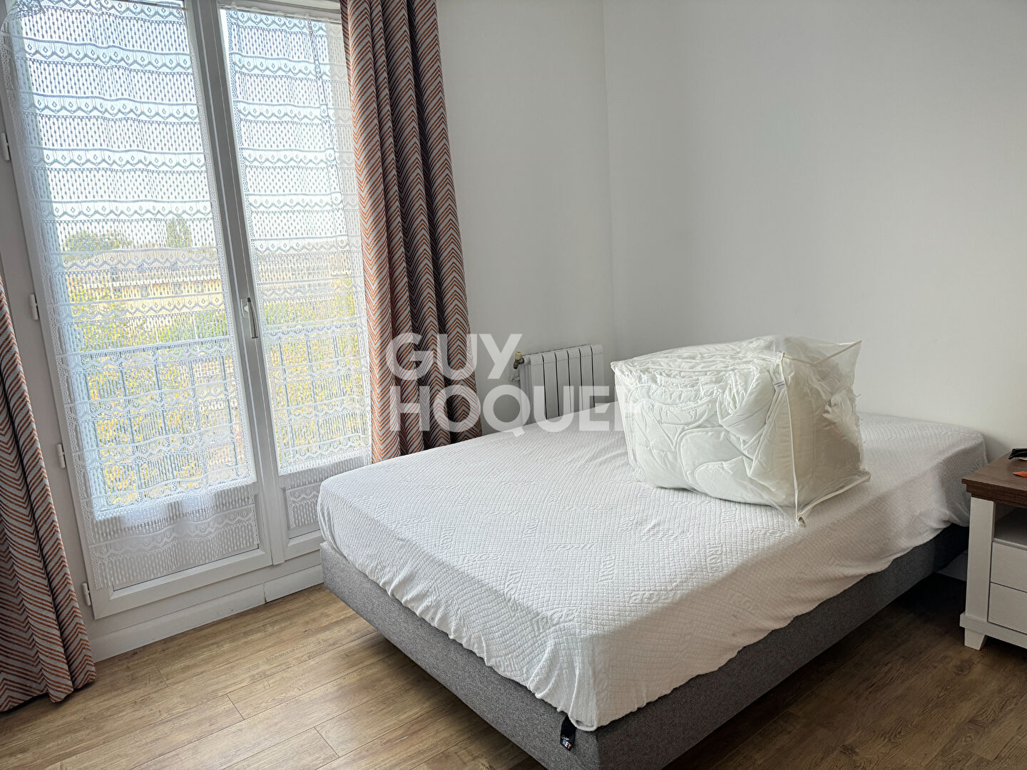 GARE CHANTILLY - T2 MEUBLE 50m2