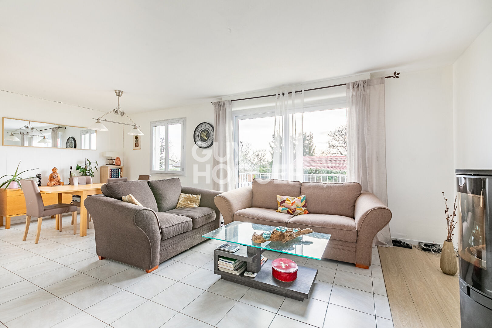 VENTE : maison 5 pièces (82 m²) à SAINT LEU D ESSERENT