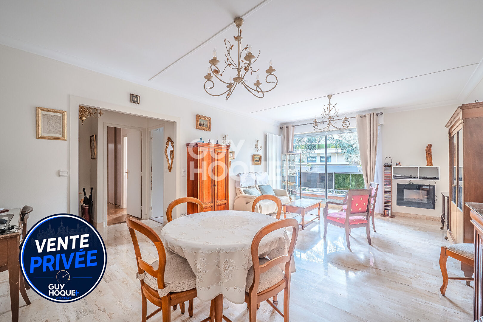 Grand T3 avec balcon filant au calme, double parking et cave dans secteur premium de Chantilly — photo 2