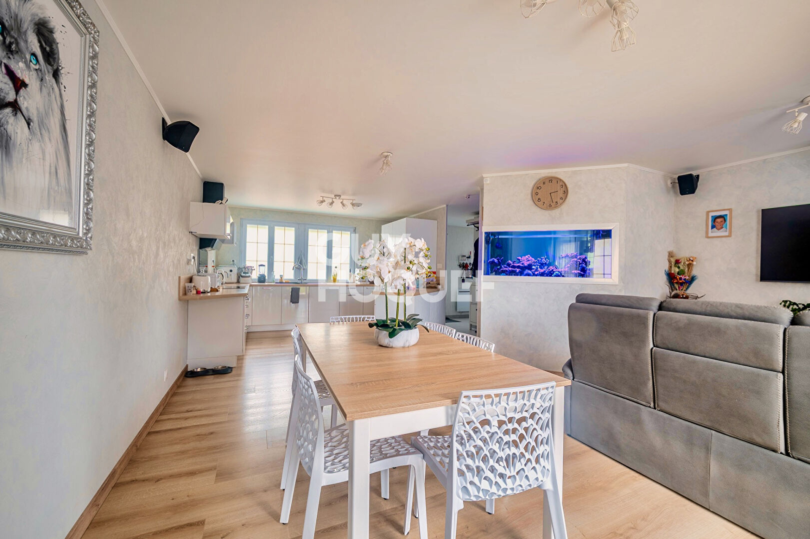 Maison familiale entièrement rénovée avec pompe à chaleur, grand jardin et suite parentale — photo 1