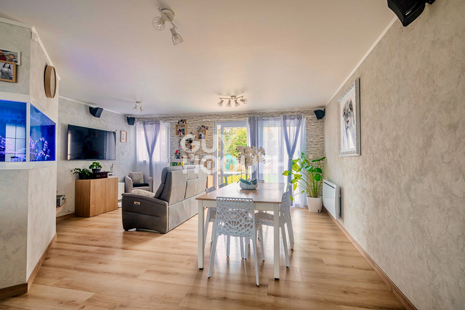 Maison familiale entièrement rénovée avec pompe à chaleur, grand jardin et suite parentale — photo 3