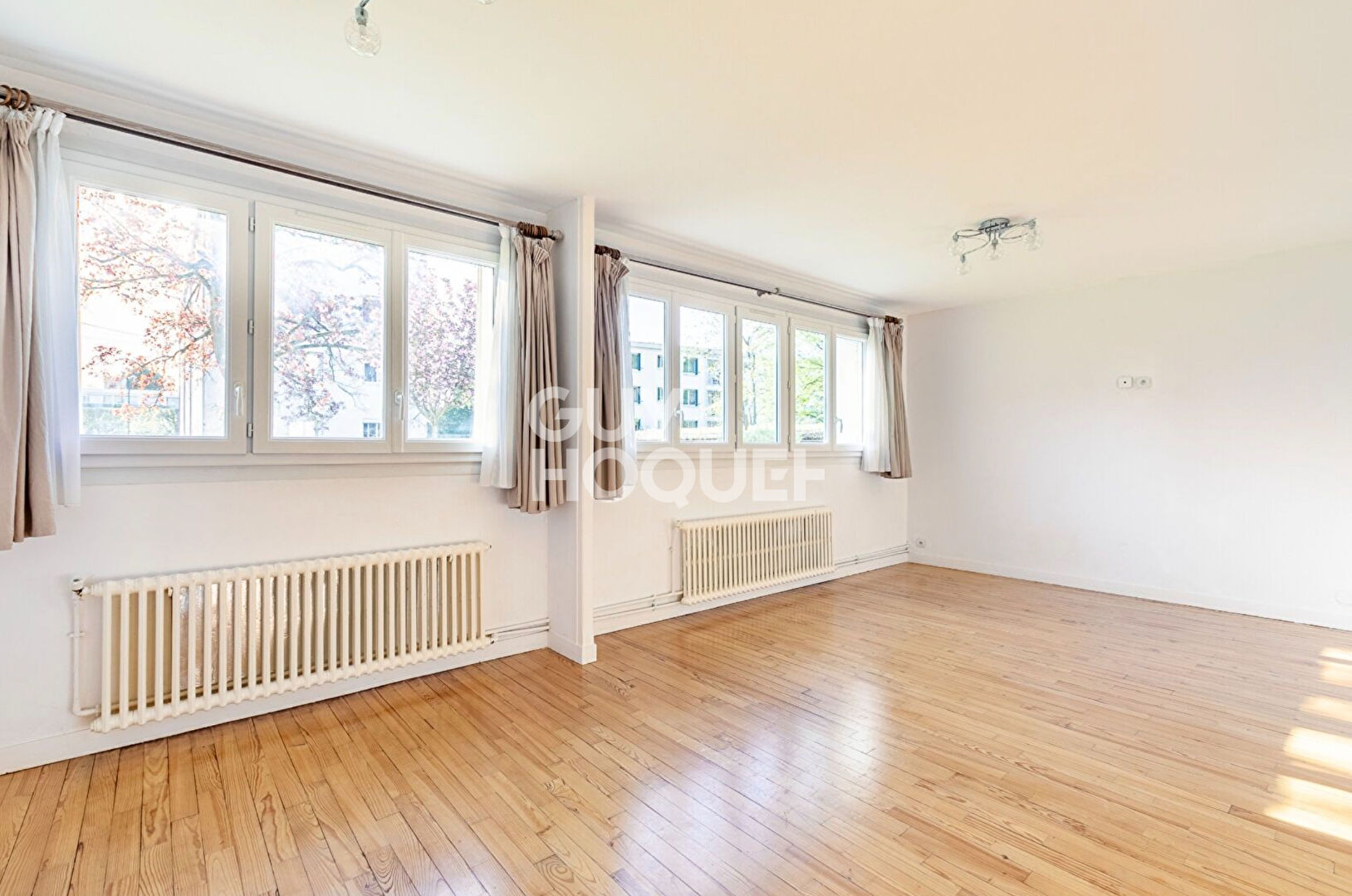 APPARTEMENT - BOIS SAINT DENIS