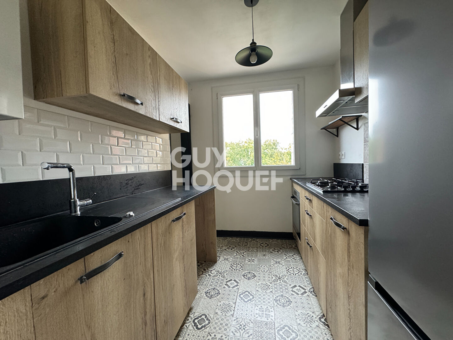 APPARTEMENT  - COQ CHANTANT