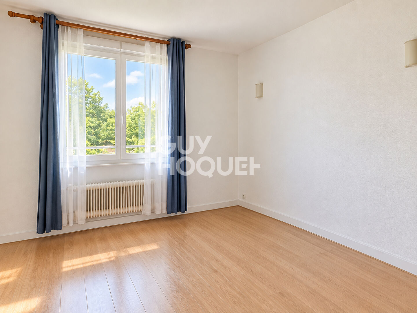 T4 avec balcon, garage et vue dégagée le long du canal Saint-Jean à Chantilly — photo 5