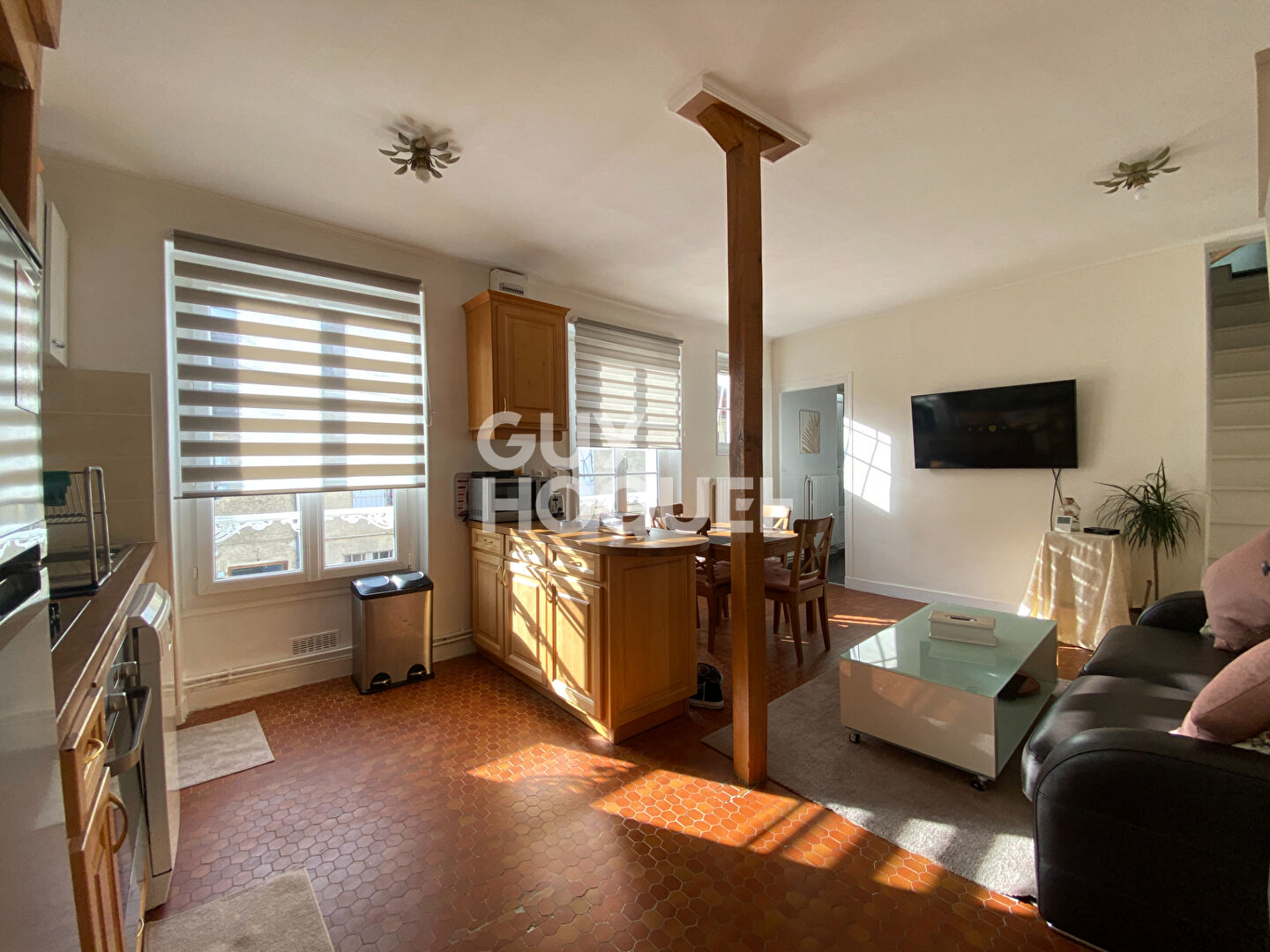 Duplex entièrement meublé - rue du connétable !
