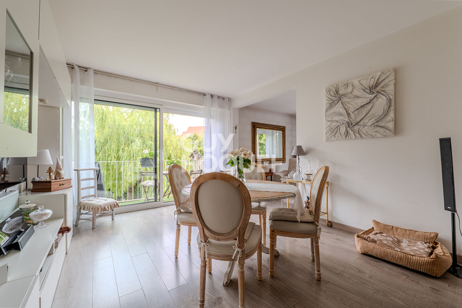 T4 lumineux et traversant avec deux balcons à Senlis Brichebay — photo 2