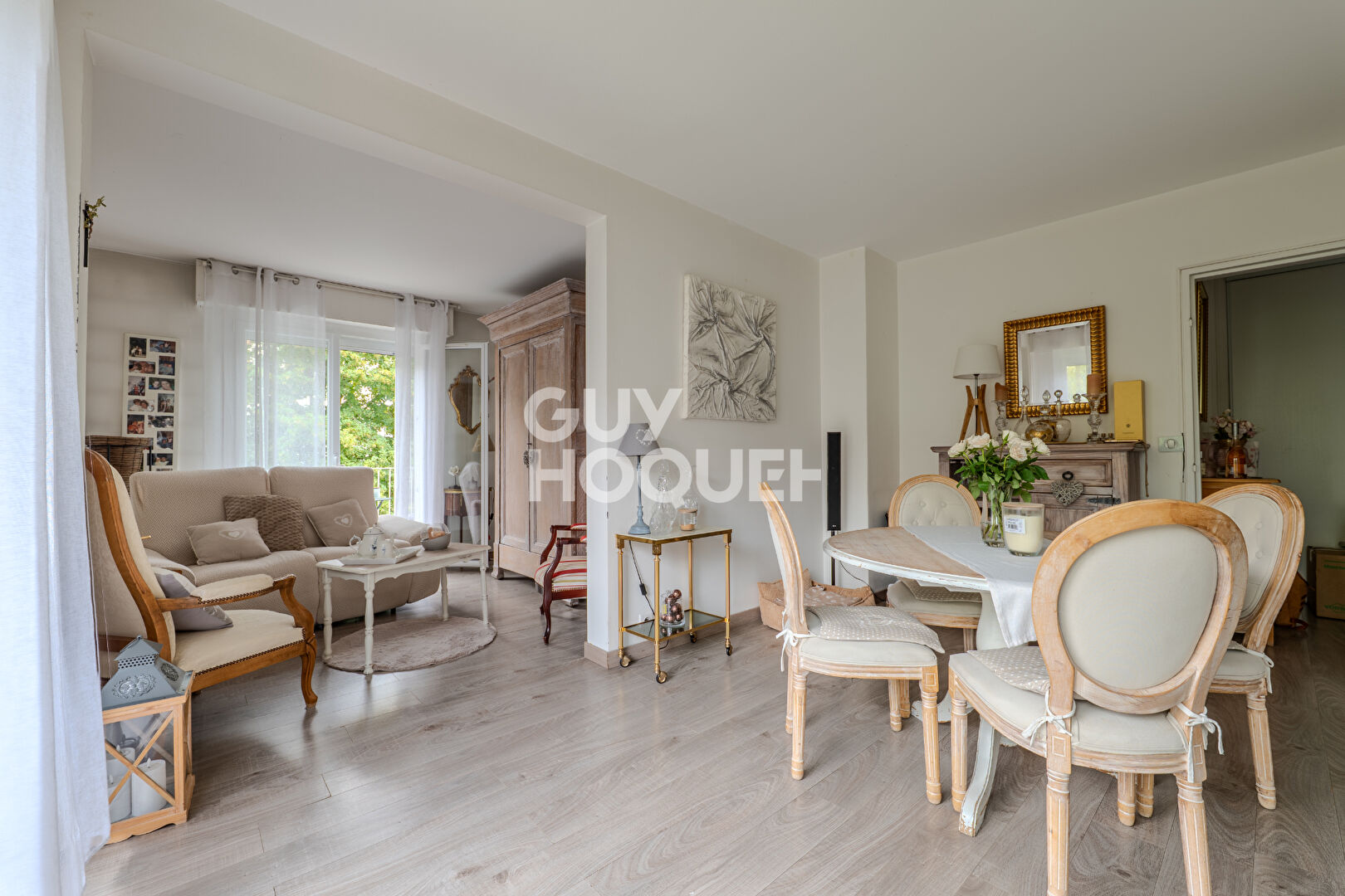 T4 lumineux et traversant avec deux balcons à Senlis Brichebay — photo 3
