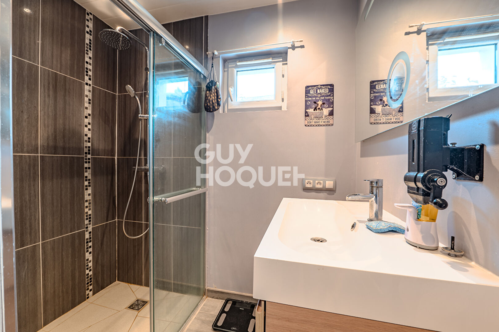 Maison individuelle avec sous-sol aménagé, jardin clos et accès à pied à toutes commodités