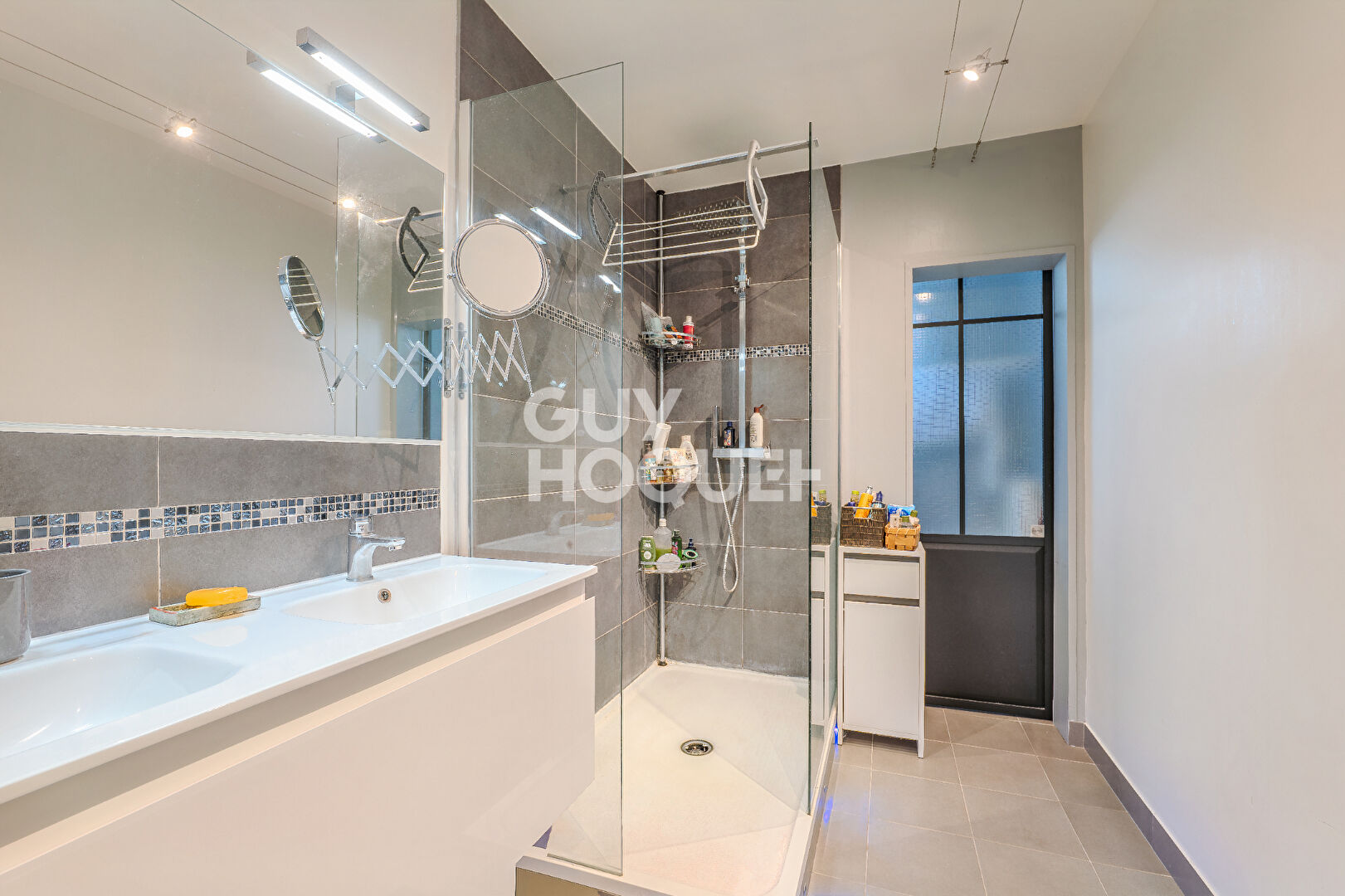 À Chantilly - Quartier Centre-Gare - Élégance, lumière et rénovation d'exception