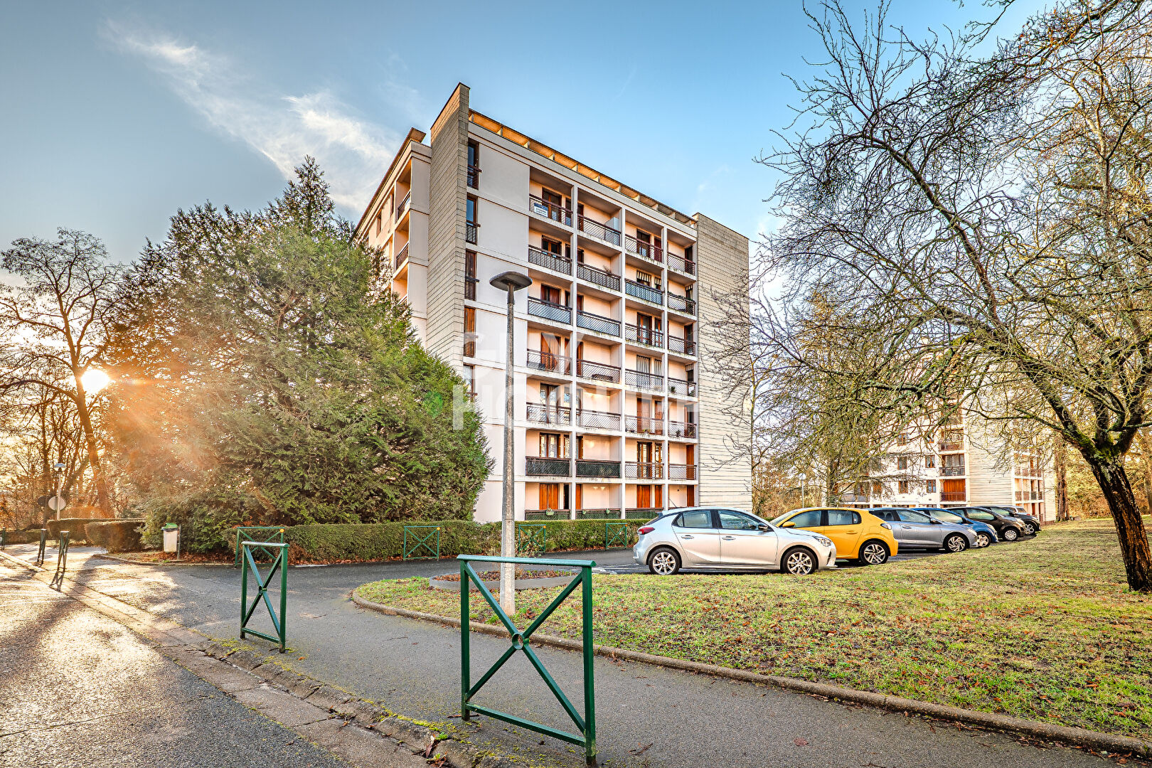 Dernier étage avec vue forêt ? T3 lumineux au Castel à Chantilly