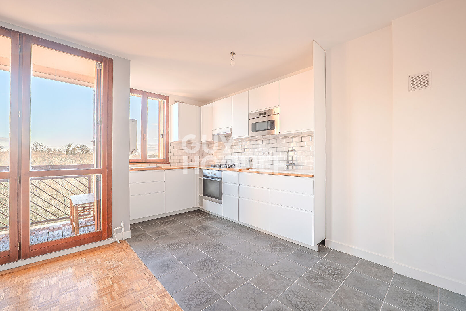 Dernier étage avec vue forêt ? T3 lumineux au Castel à Chantilly