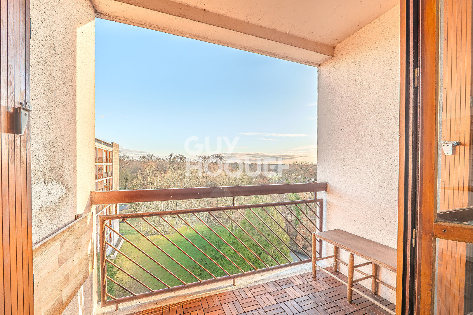 Dernier étage avec vue forêt ? T3 lumineux au Castel à Chantilly