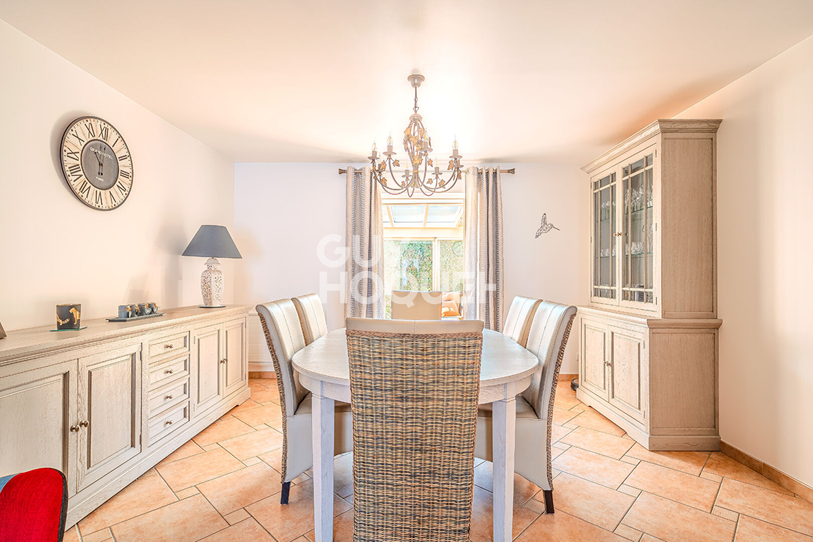 Maison familiale avec véranda de 28 m² et sous-sol total dans secteur recherché — photo 3