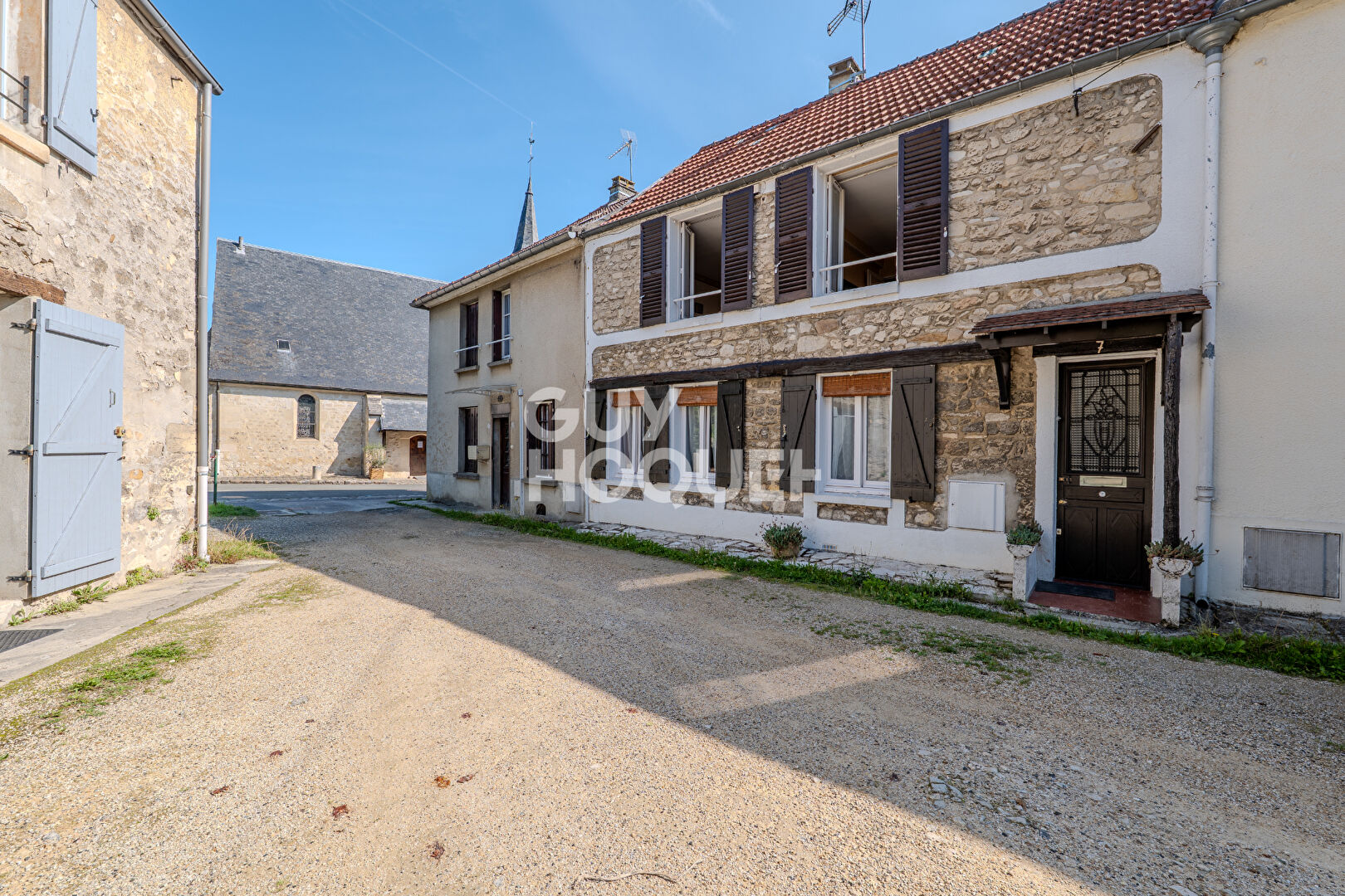 Maison de ville 80 m² avec jardin séparé, à deux pas du centre