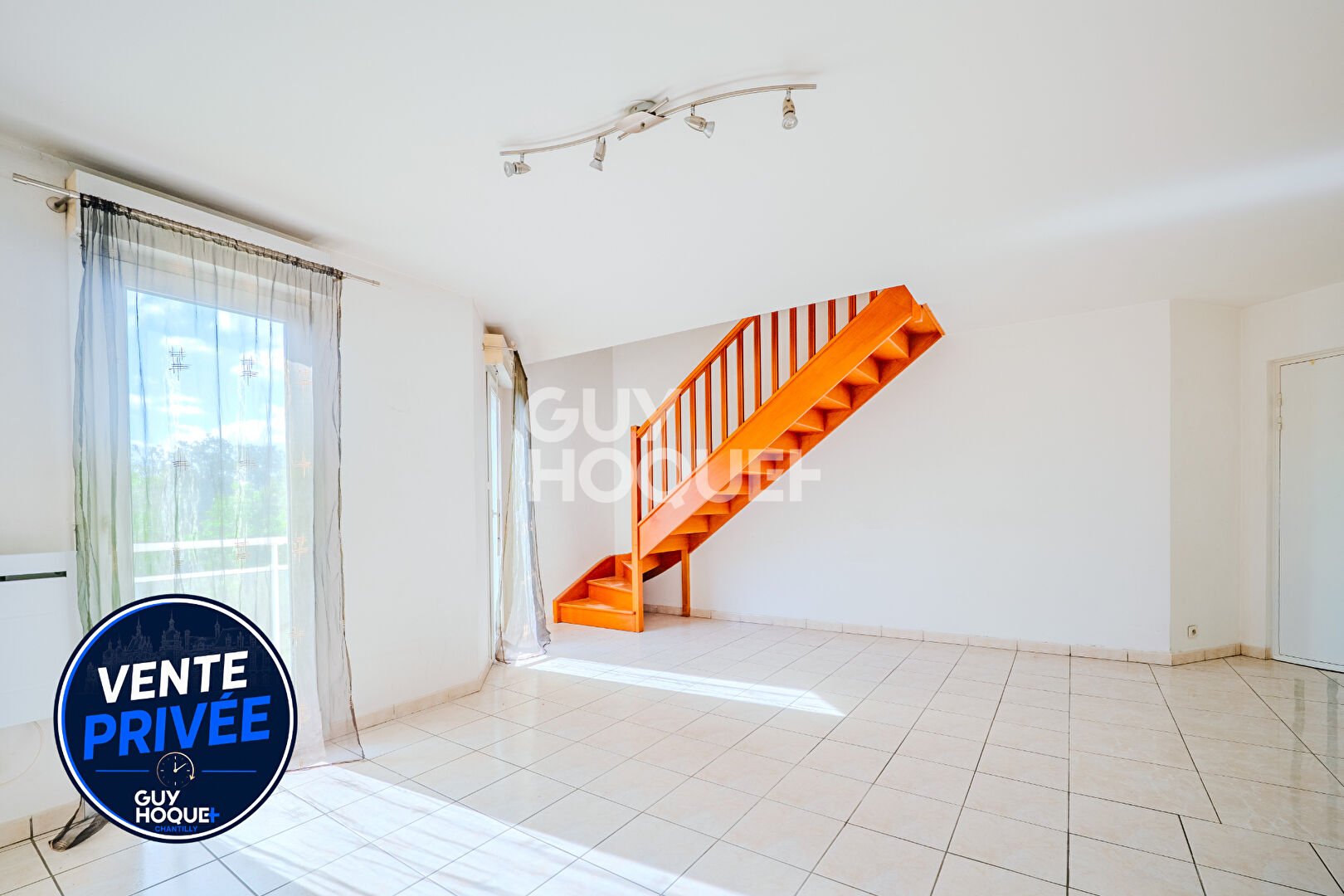 Appartement T3 de 63 m2 (72 m2 au sol) de Standing à Lamorlaye - secteur Centre-ville — photo 1