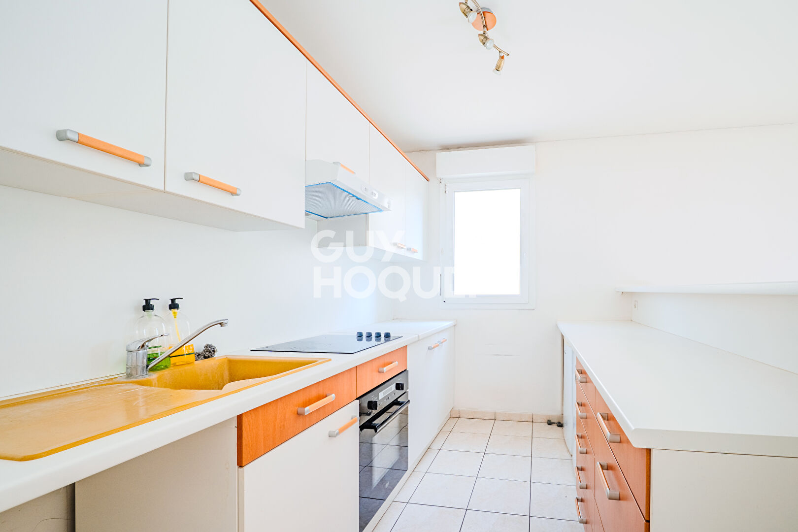 Appartement T3 de 63 m2 (72 m2 au sol) de Standing à Lamorlaye - secteur Centre-ville — photo 3