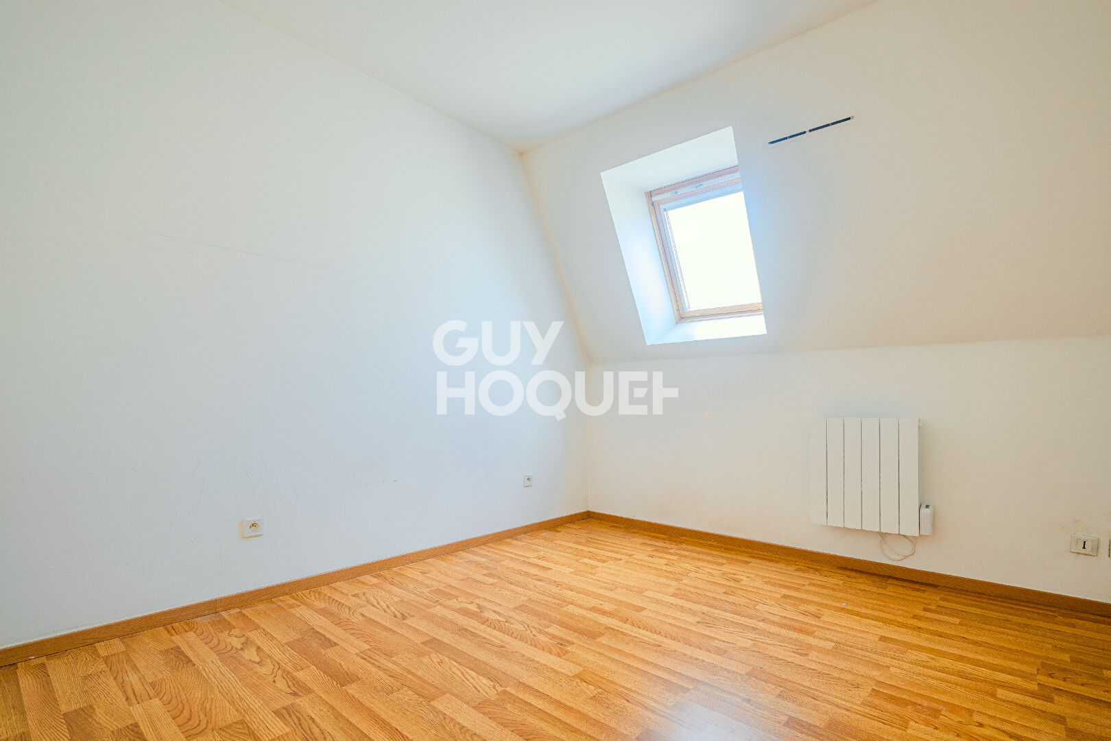 Appartement T3 de 63 m2 (72 m2 au sol) de Standing à Lamorlaye - secteur Centre-ville