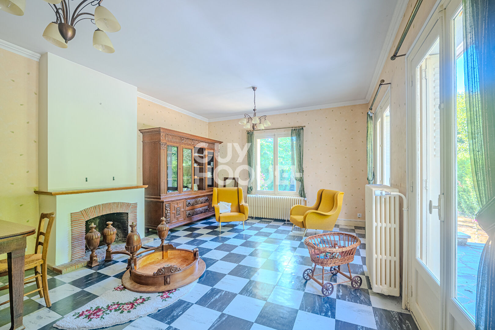 VINEUIL-SAINT-FIRMIN Maison individuelle de 137 m² avec grand jardin et sous-sol total — photo 4
