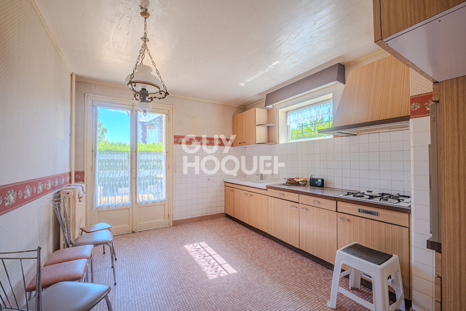 VINEUIL-SAINT-FIRMIN Maison individuelle de 137 m² avec grand jardin et sous-sol total — photo 5