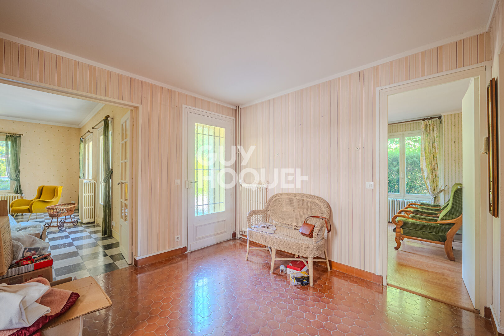 VINEUIL-SAINT-FIRMIN Maison individuelle de 137 m² avec grand jardin et sous-sol total — photo 5