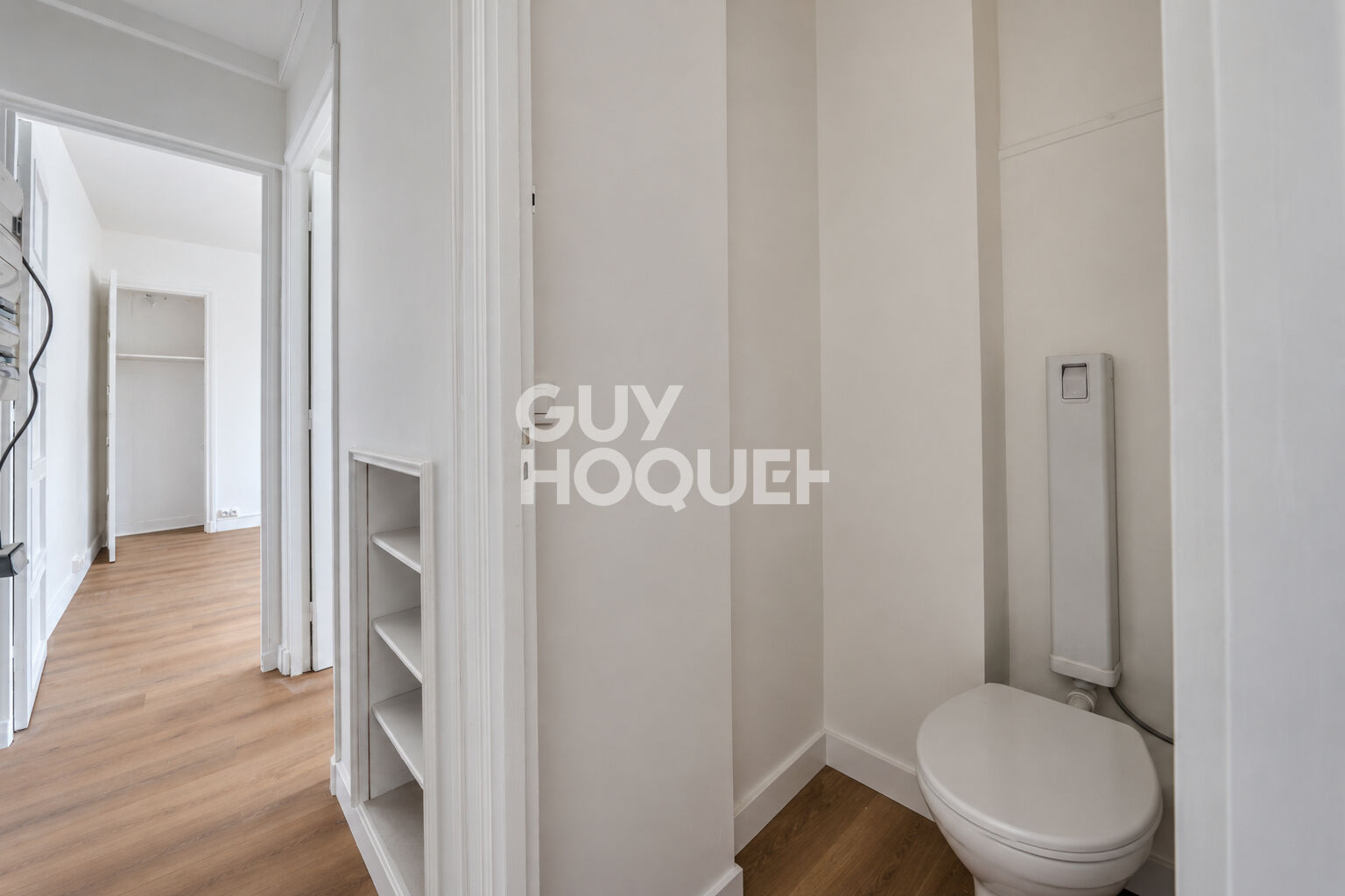 T2 rénové de 31 m² au dernier étage avec cave et box en centre-ville de Creil — photo 6