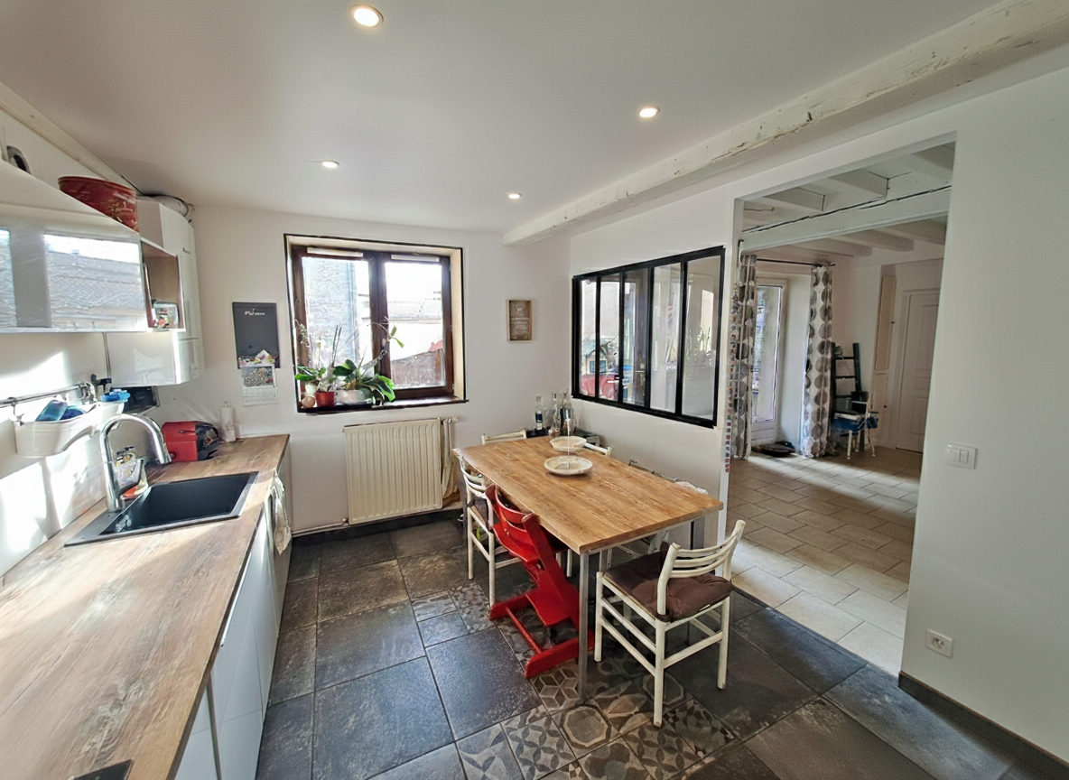 Maison Soucieu En Jarrest 7 pièces 175 m2