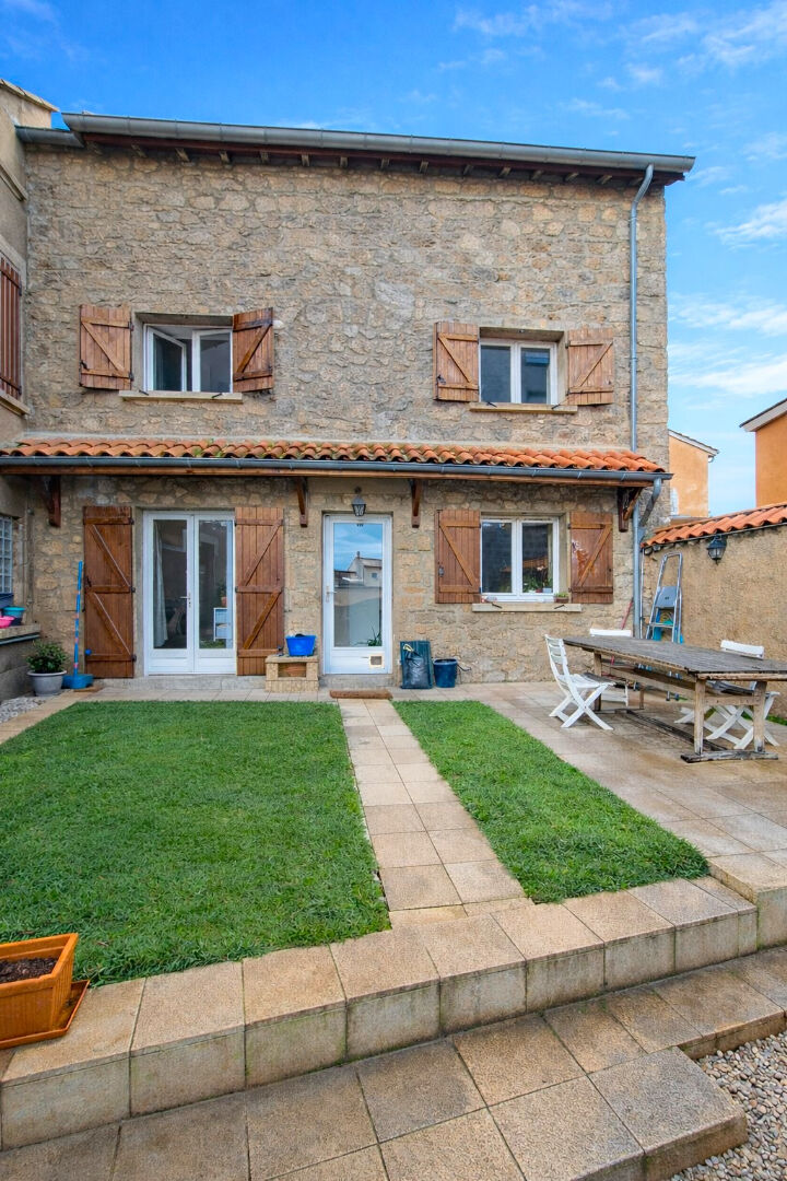 Maison Soucieu En Jarrest 7 pièces 175 m2