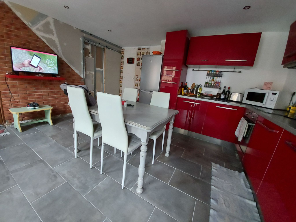 Maison de type 3 à vendre à CHARLEVILLE-MEZIERES.