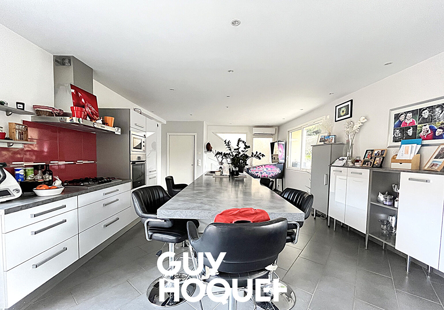 Propriété Viticole en Pierre - Deux Maisons + Dépendances et Terrain - 71960 FUISSE