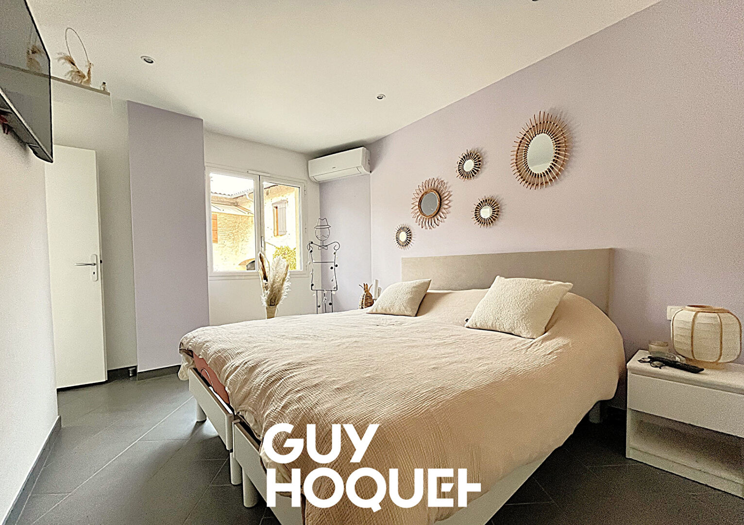 Propriété Viticole en Pierre - Deux Maisons + Dépendances et Terrain - 71960 FUISSE