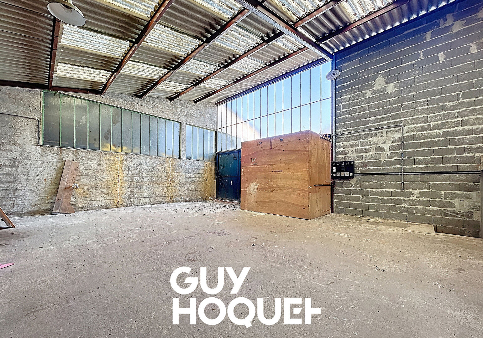 Maison sur Sous-Sol Complet 4 Chs + logement indépendant et Dépendances - 71570 LA CHAPELLE DE GUINCHAY