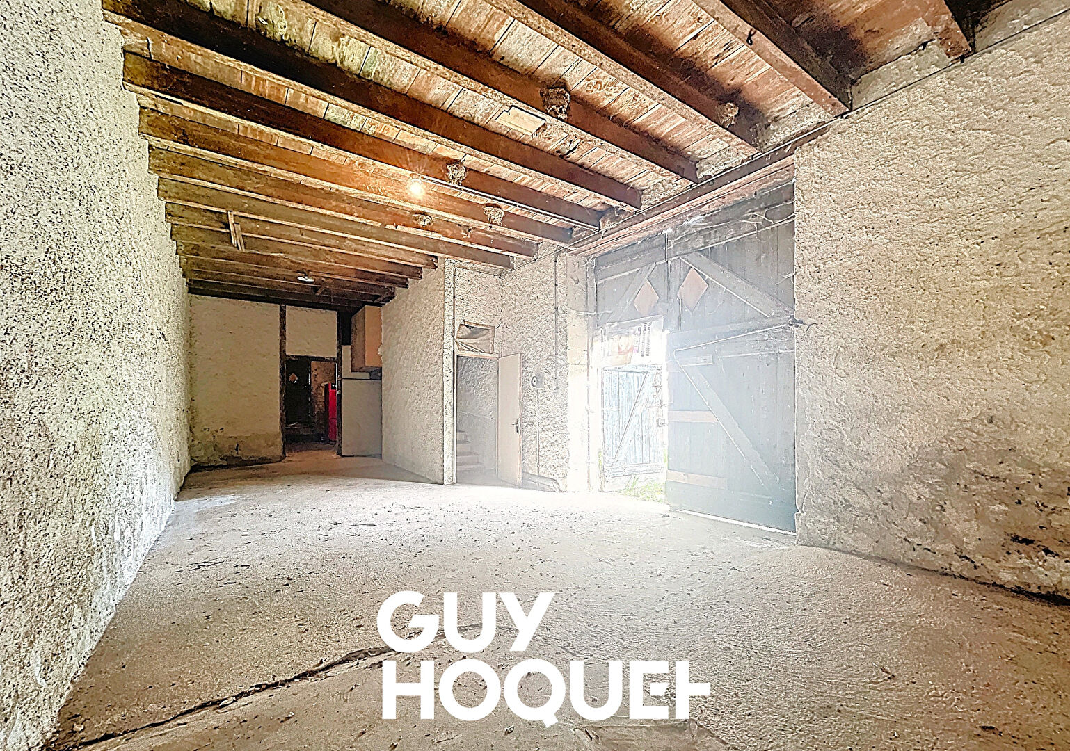 Maison de Maître 5 Chambres + Dépendances et Terrain - 69840 JULIENAS