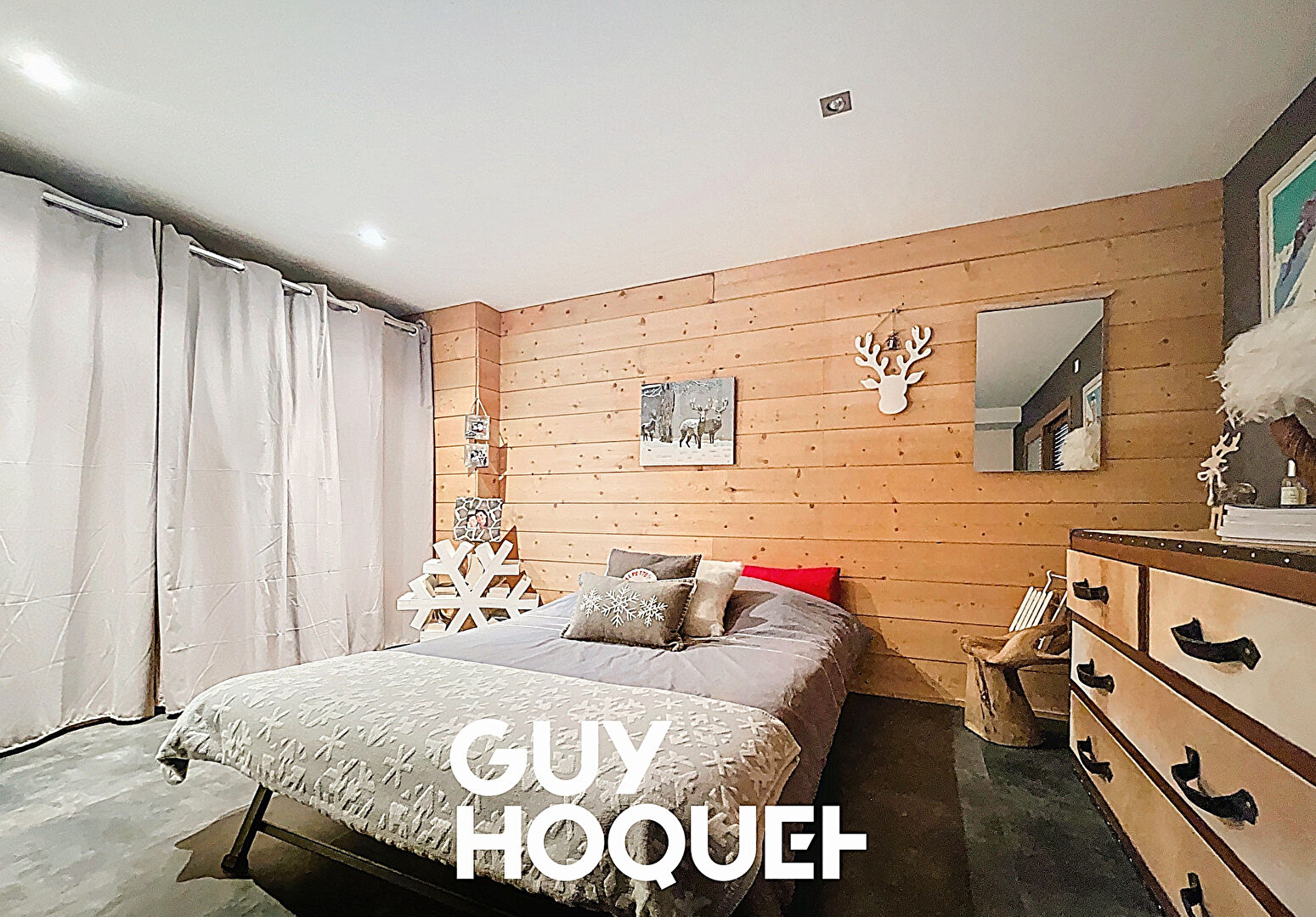 Maison de Caractère 4 Chambres avec  Piscine et Vue sur 1035 m² de Terrain - 71570 PRUZILLY