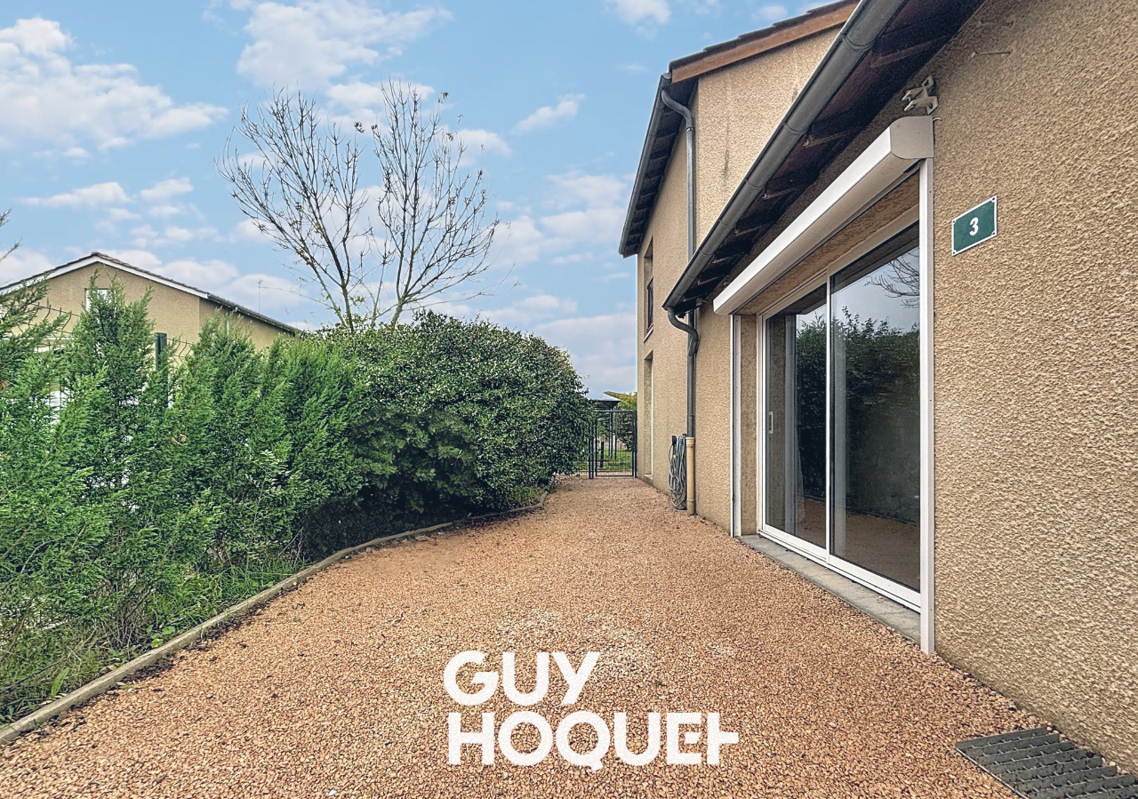 Villa Récente 3 Chs avec Suite Parentale et Terrain de 774 m² environ - 71570 LA CHAPELLE DE GUINCHAY