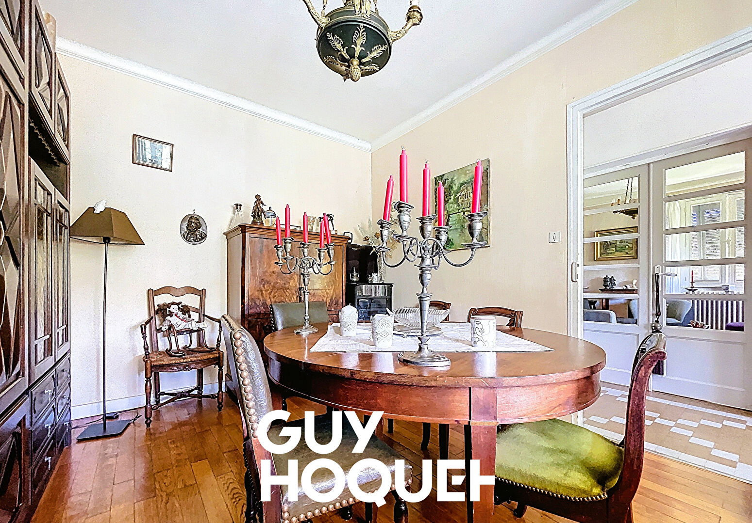 Maison de Caractère 3 Chs + Bureau, Salle de Jeux, Dépendances et Terrain de 735 m² - 71000 FLACE LES MACON