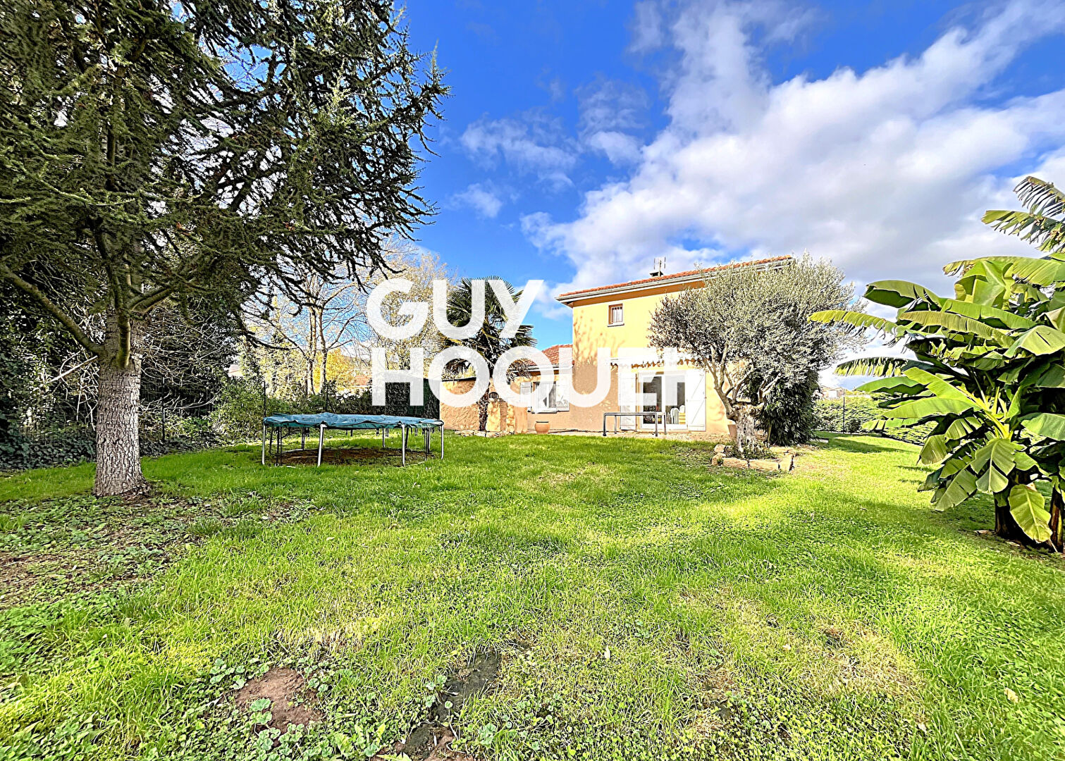 Villa Contemporaine 3 Chs + Terrasse + Garage et Terrain de 1071 m² - 69840 CHENAS