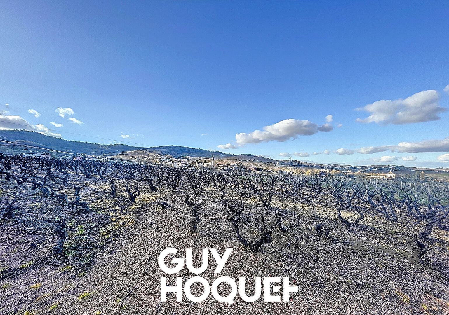 Maison Ancienne Rénovée 3 Chs + Bureau - 69840 CHENAS