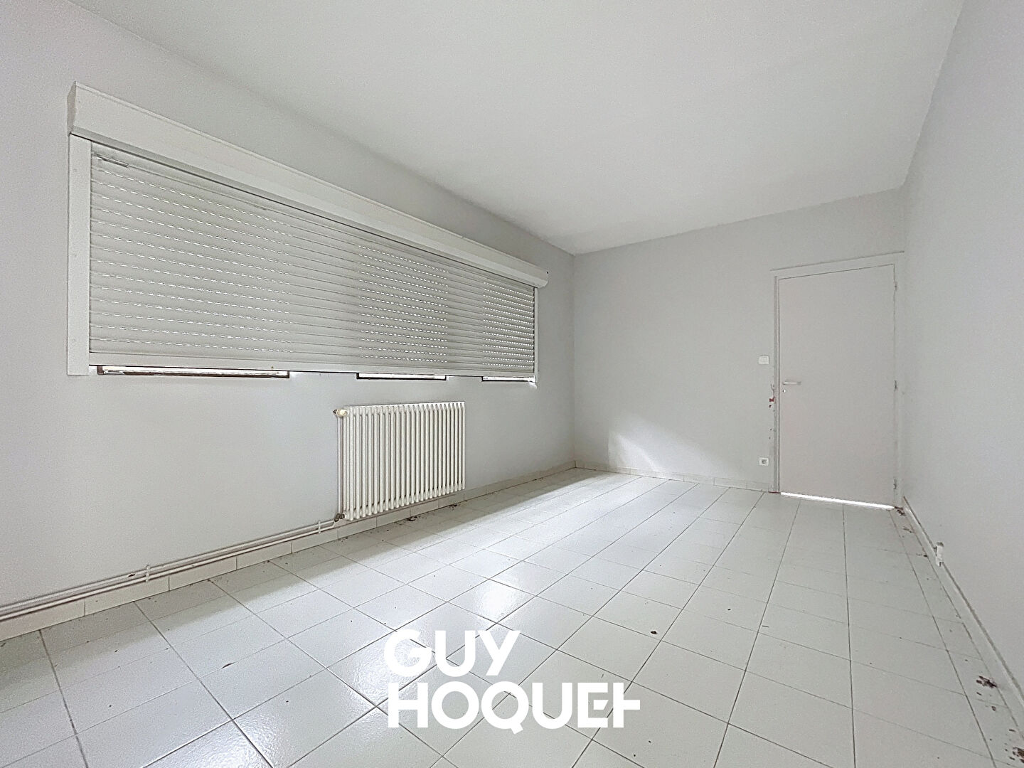 Villa Plain Pied 2 Chs + Bureau et 823 m² de Terrain - 71570 LA CHAPELLE DE GUINCHAY