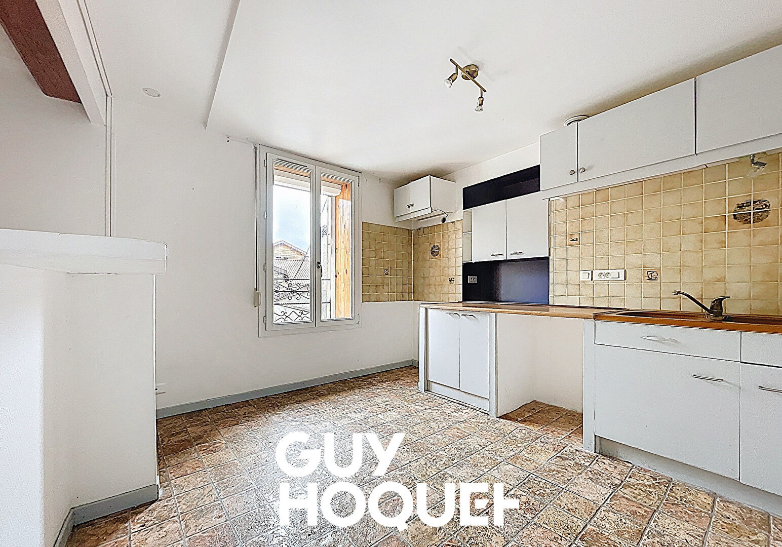 Immeuble de Rapport 3 Appartements et Garages Forte Rentabilité - 69840 JULLIE