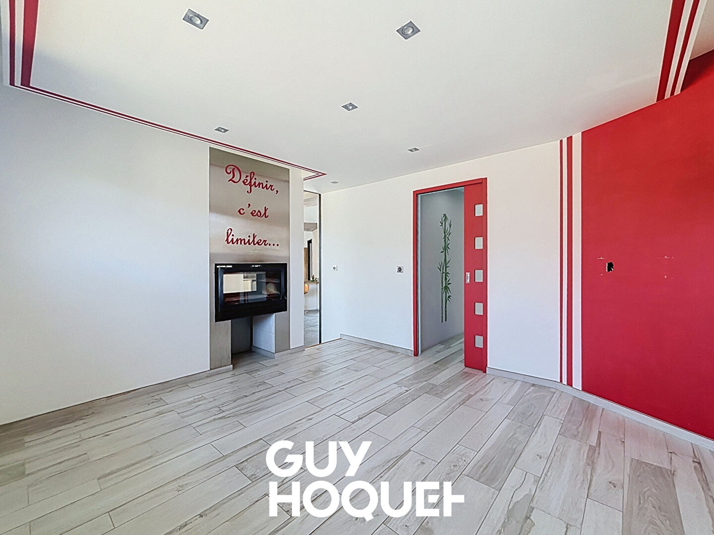 Villa Contemporaine 3 Chs + Bureau et terrain de 1021 m² - 71680 CRECHES SUR SAONE