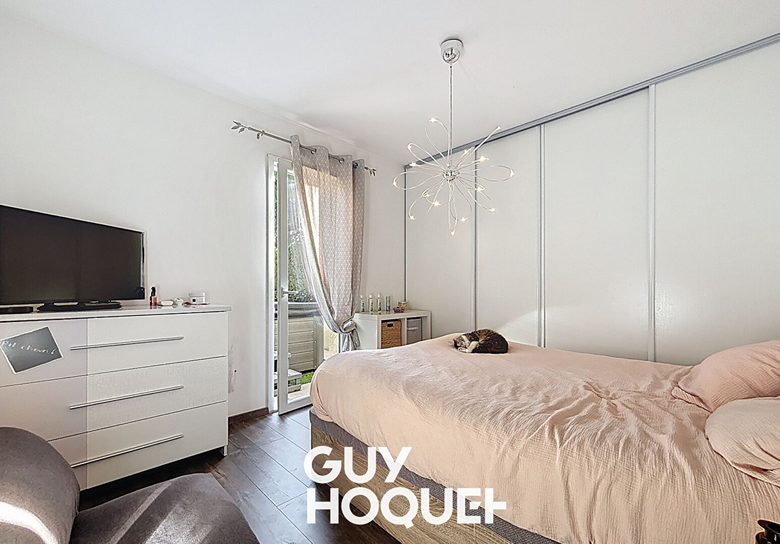 Villa Plain pied 4 chambres et Terrain de 832 m² environ - 71000 SENNECE LES MACON