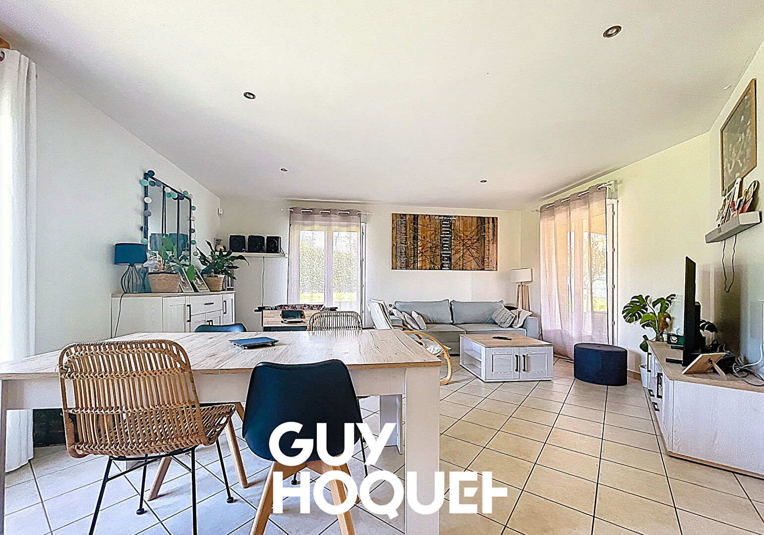 Villa Plain Pied 3 Chs + GGE et Terrain de 1120m² environ - 71570 LA CHAPELLE DE GUINCHAY