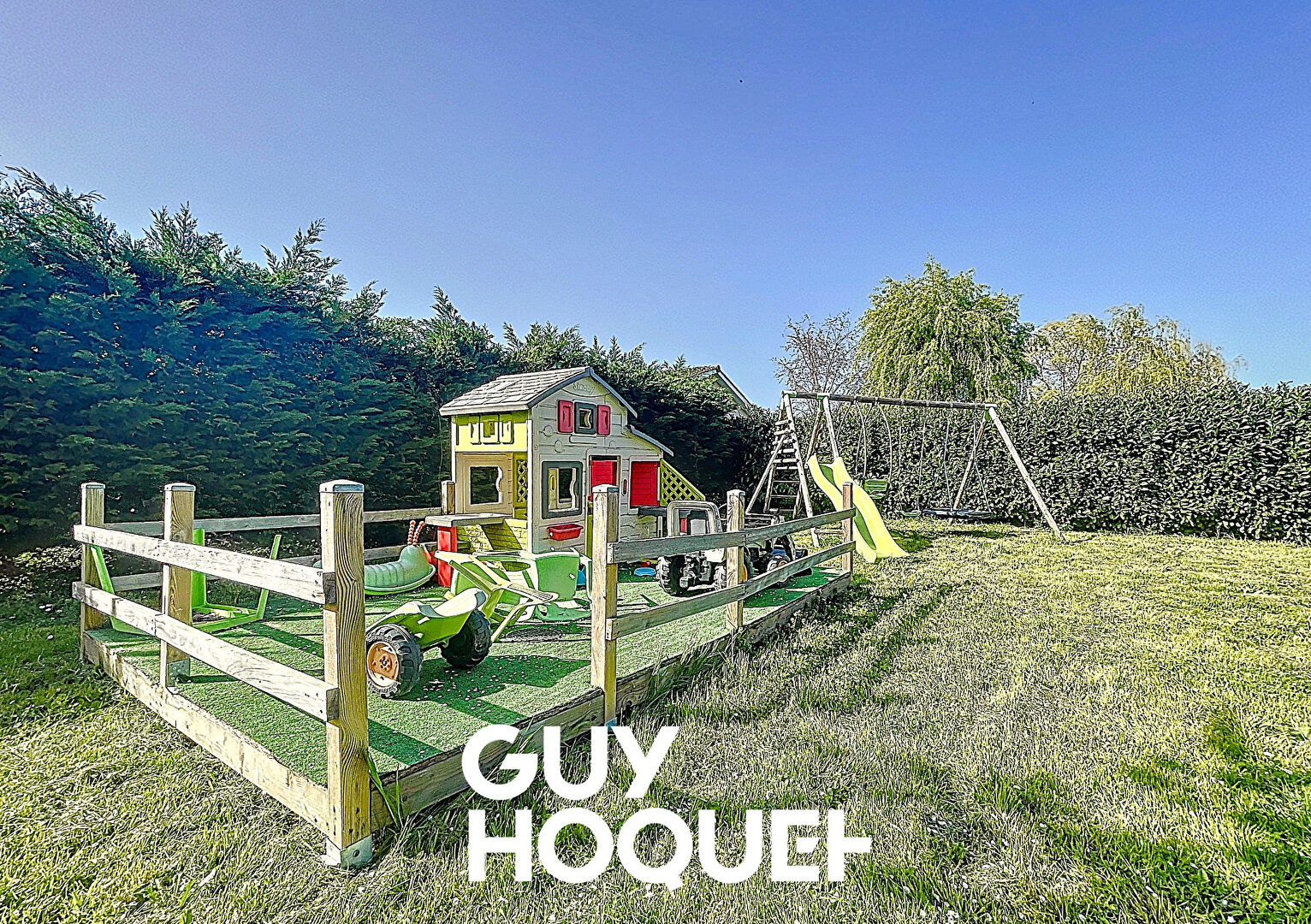 Villa Plain Pied 3 Chs + GGE et Terrain de 1120m² environ - 71570 LA CHAPELLE DE GUINCHAY