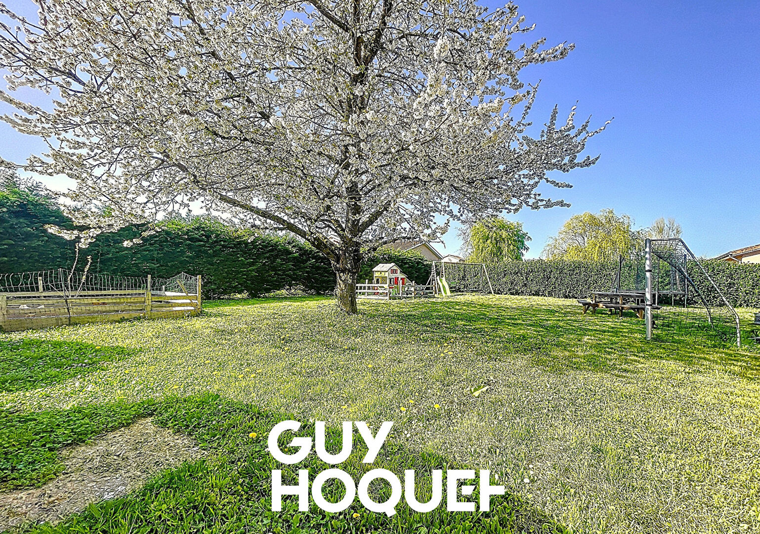 Villa Plain Pied 3 Chs + GGE et Terrain de 1120m² environ - 71570 LA CHAPELLE DE GUINCHAY